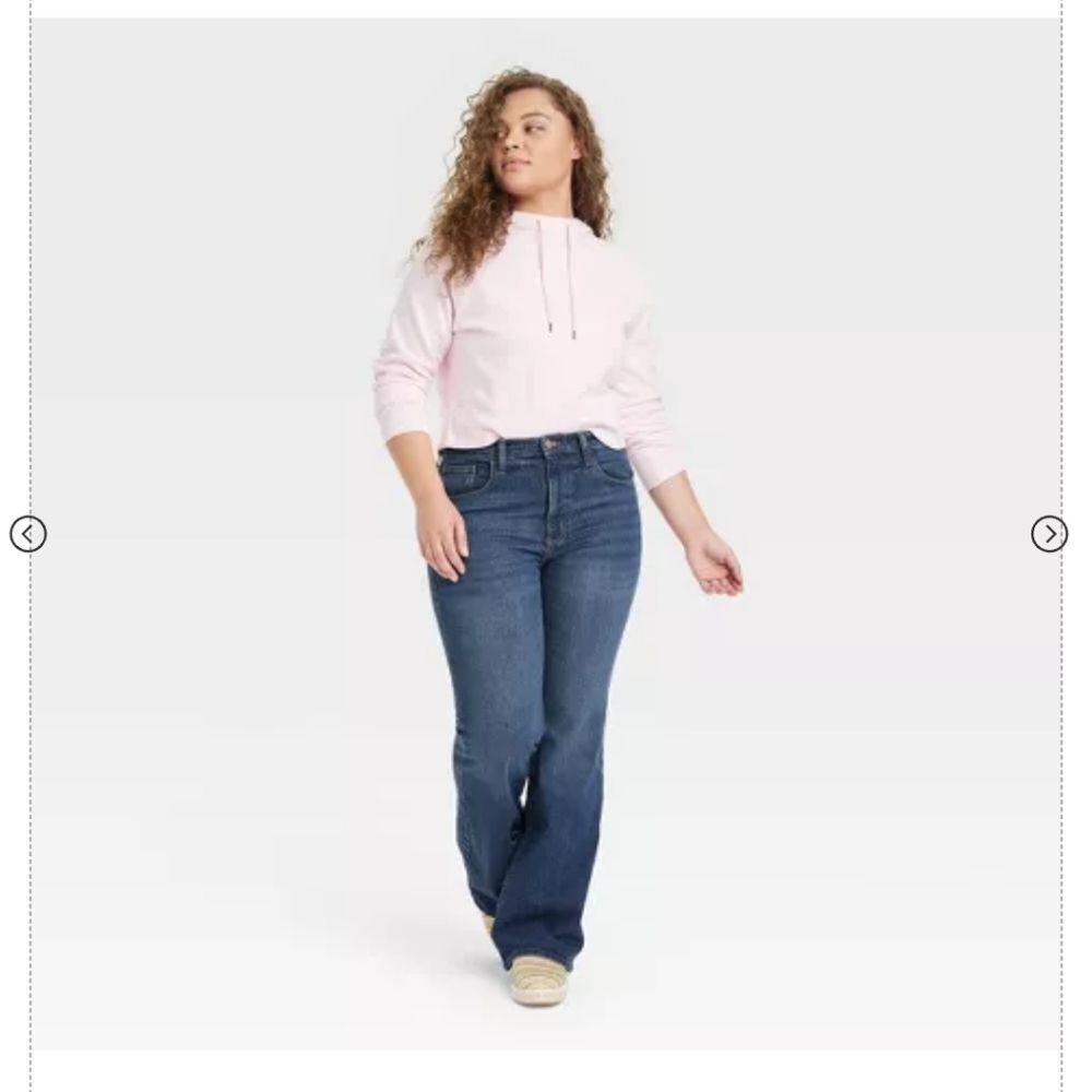 🆕👖High-Rise Flare Jeans - Universal Thread - Picture 4 of 6